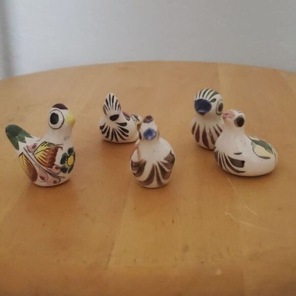 Tonala Mexican Pottery Bird Figurines 5 in the set ~Vintage~ - Picture 1 of 7